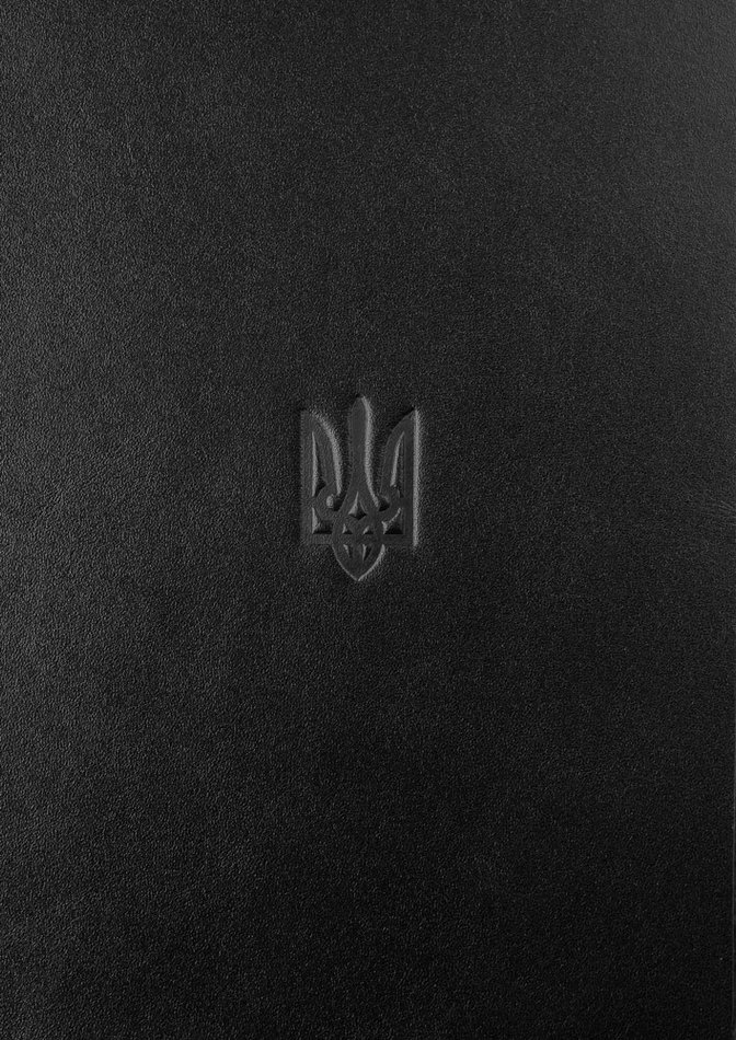 Чехол для iPhone 13 Pro Max Kartell із чорної шкіри купон з тисненням (Герб України)