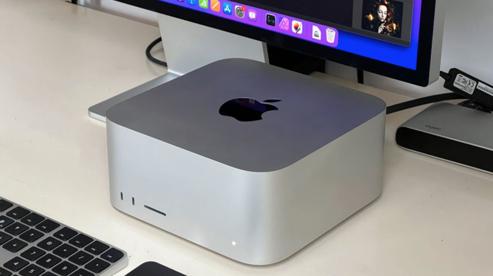 Апл ультра 2. IMAC Studio 2022. Apple Mac Mini m1. Mac Studio Apple. Mac Studio Apple m1 Ultra.